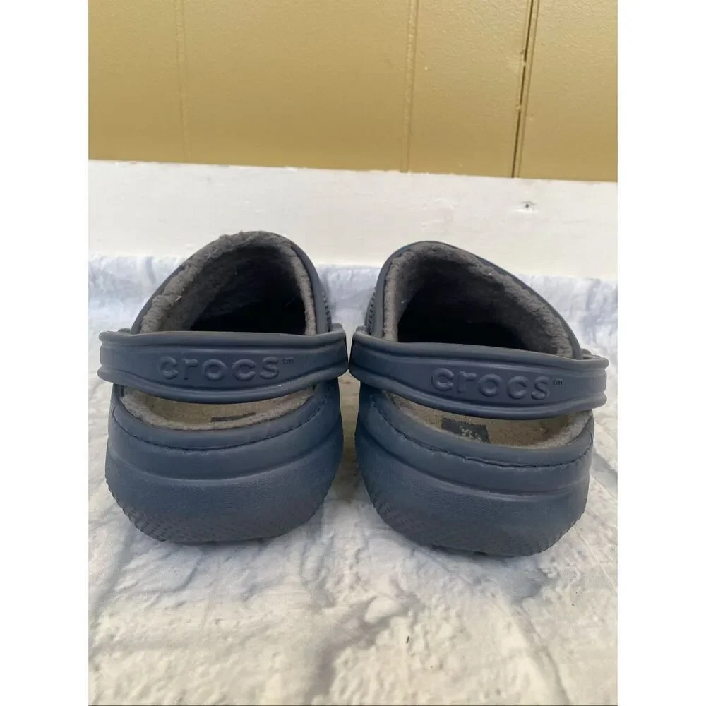 Crocs men 8 women 10 classic slip on clog w/heel strap & sherpa lining nvy blue